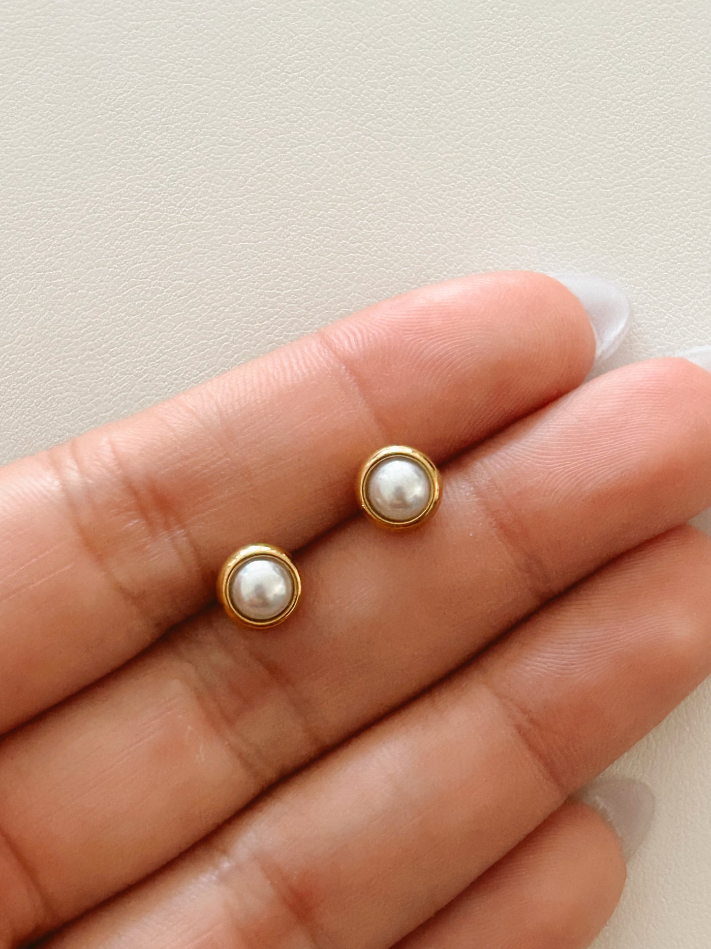 Pearl Studs