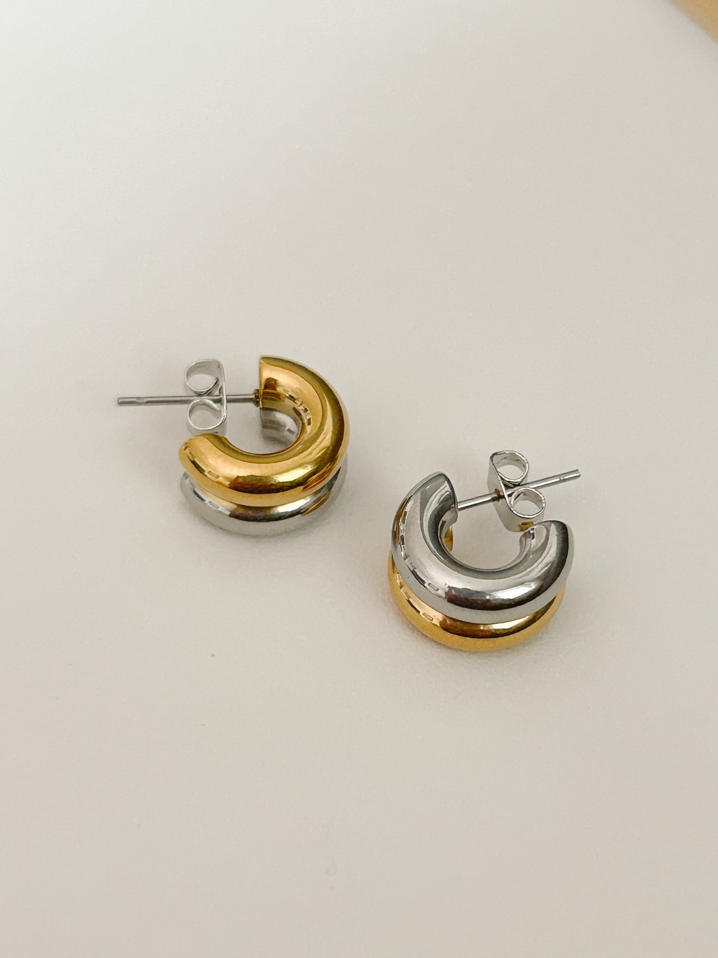 Doble Tono Studs