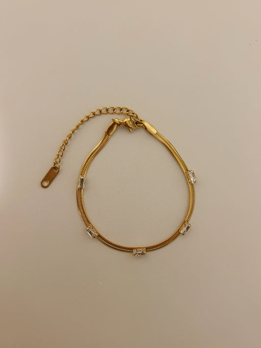 Dana Necklace