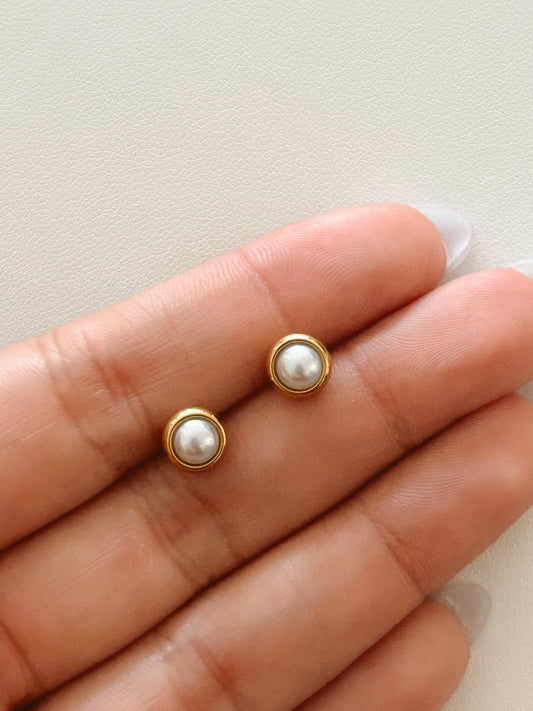 Pearl Studs