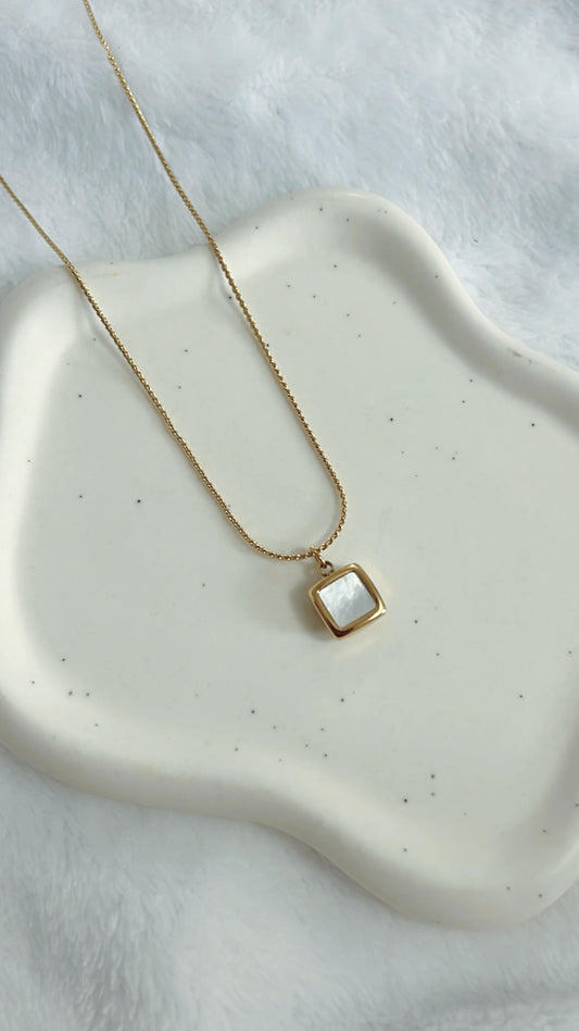 Blanca Necklace