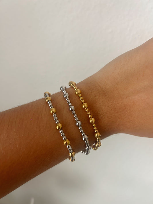 Lis Bracelets