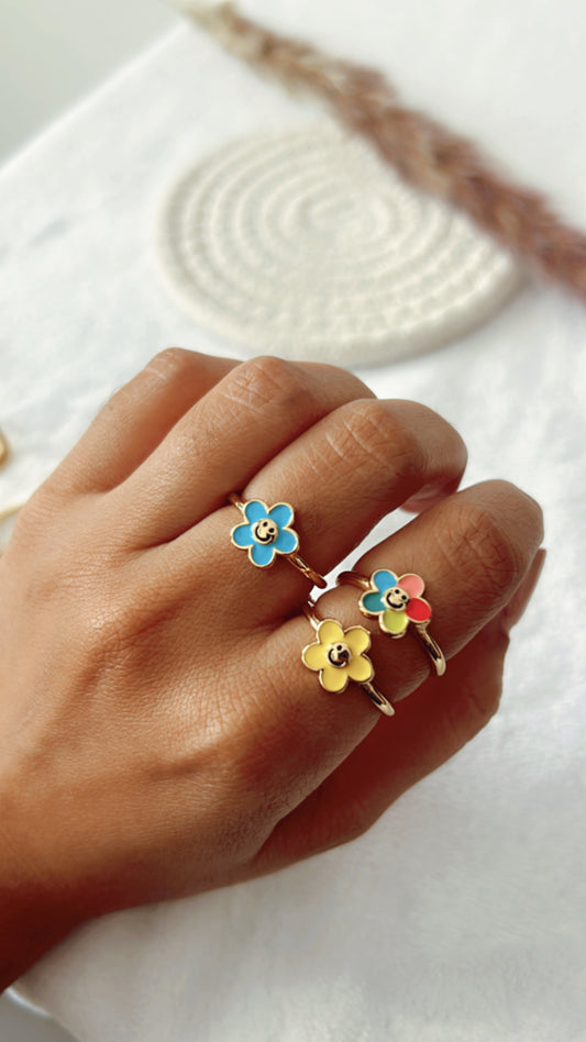 Happy Flower Ring